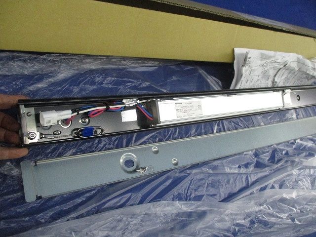 LEDベースライト 施設照明 建設化照明(キズ･汚れ有) YYY21263KLB1