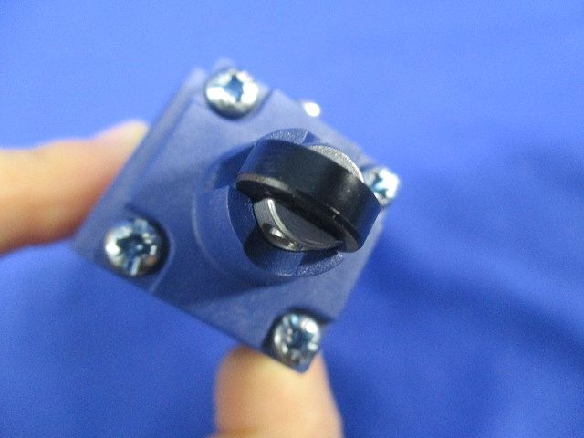 リミットスイッチ XCKN2102G11