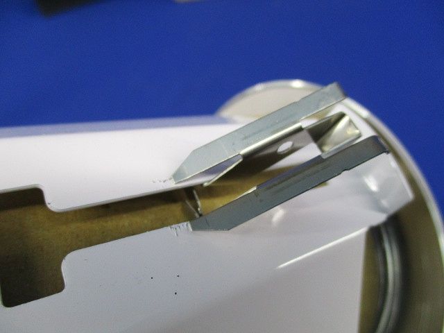 白熱灯 ダウンライトφ80(オフホワイト)(撮影の為開梱) LB74333