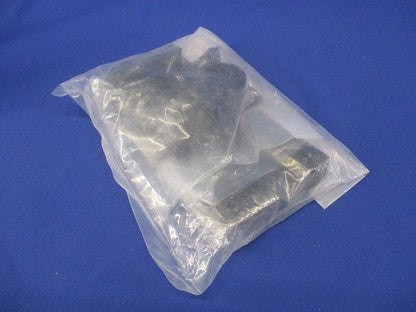 PF管ステンレス片サドル 取付金具付 黒色 10個入 SSKT-DF28K-10
