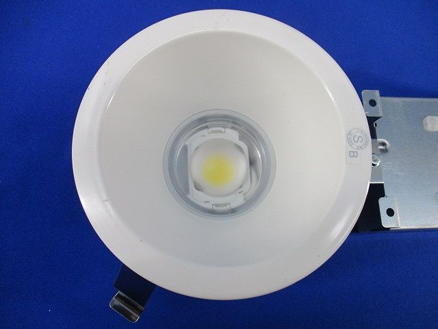 LED高気密ダウンライトφ100(昼白色)(キズ有) AD37808L