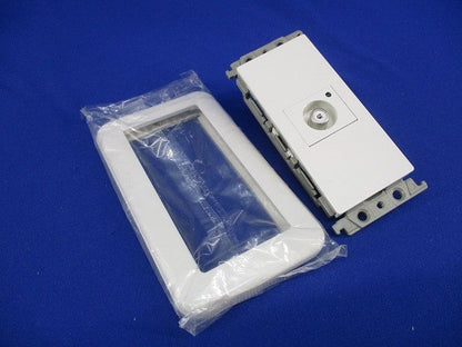 BSフリーボックス(結線モニター付)専用テレビコンセント端末用(プレート付)白National PAC7042W