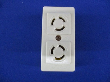 引掛露出ダブルコンセント(5個入)クリーム WK2312E