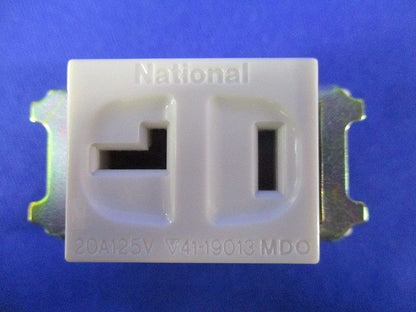 ホーム20A埋込コンセント(10個入)(汚れ有)National WN1221K