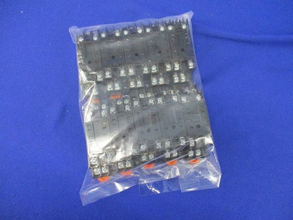 表面接続角型ソケット(10個入) D-32758