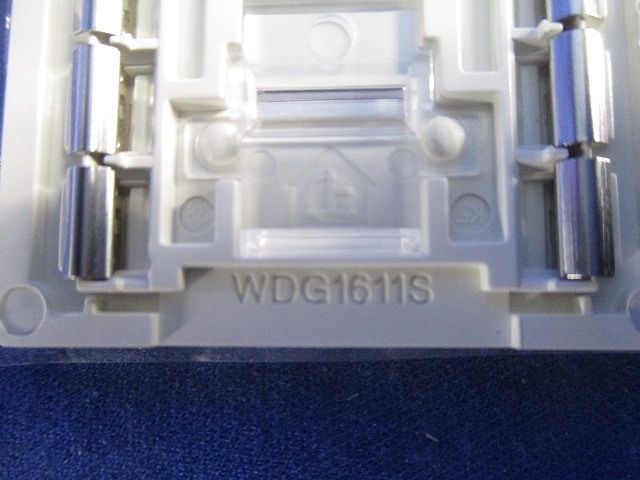 スイッチカバーS(39個入)(ニューホワイト) WDG1611S