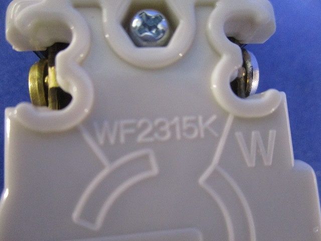 引掛埋込コンセント(10個入)(ブラック) WF2315K