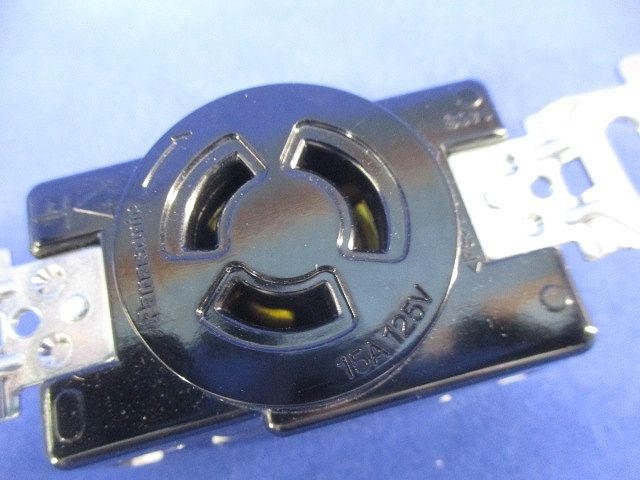 引掛埋込コンセント(10個入)(ブラック) WF2315K