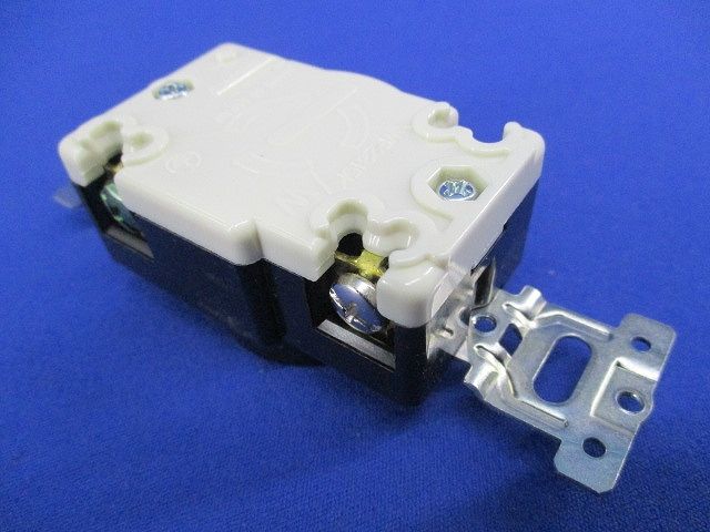 引掛埋込コンセント(6個入) WF2315K