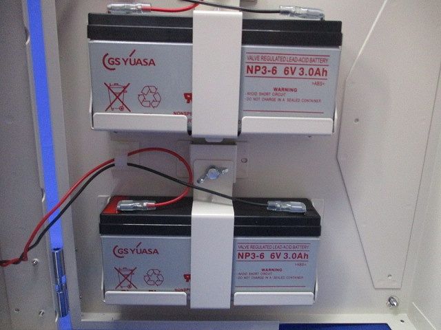 入力端末ボックス(圧着端子付) RNB-008