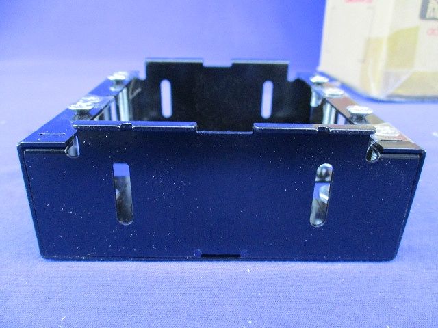 パネルボックス2ヶ用(鉄製)(10個入) SBP-2F