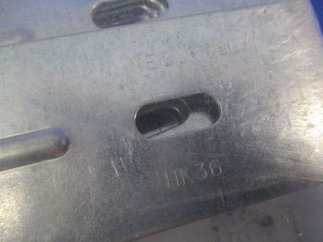 感知器取付金具 リップみぞ形鋼用 10個入 HK36-10