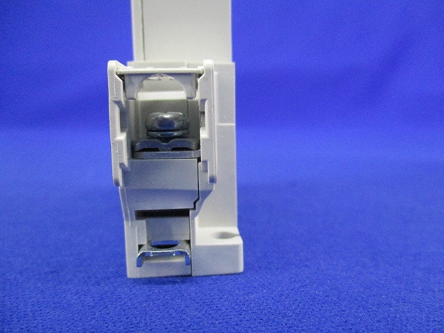 サーキットプロテクタ 1P1E15A CP30-BA