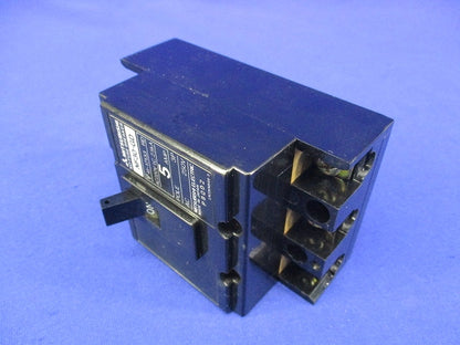 ノーヒューズブレーカ3P5A(ジャンク品) NF30-GD