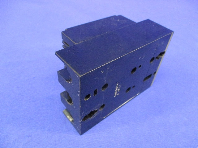 ノーヒューズブレーカ3P5A(ジャンク品) NF30-GD
