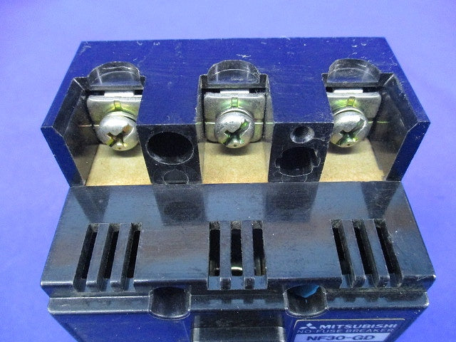 ノーヒューズブレーカ3P5A(ジャンク品) NF30-GD