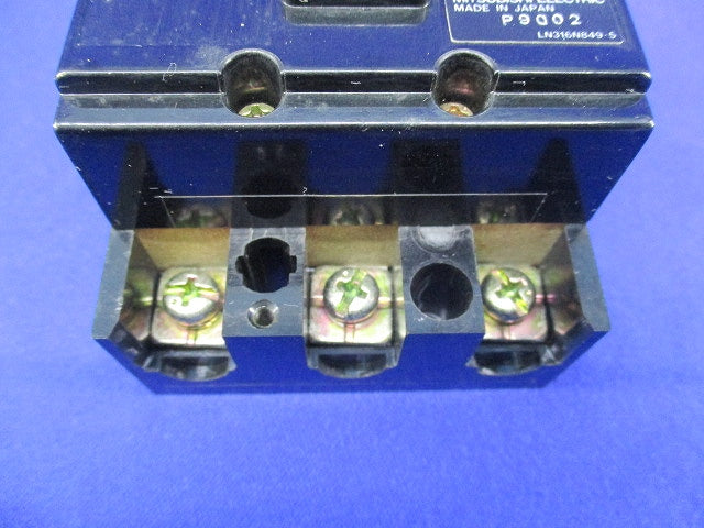 ノーヒューズブレーカ3P5A(ジャンク品) NF30-GD