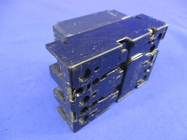 漏電遮断器3P15A(ジャンク品) NV30-CS