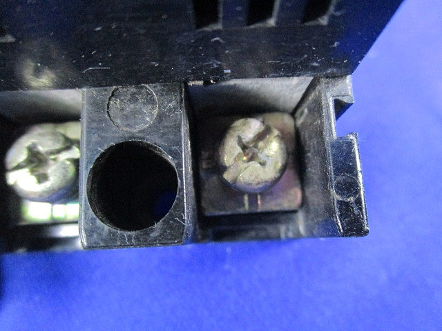漏電遮断器3P15A(ジャンク品) NV30-CS