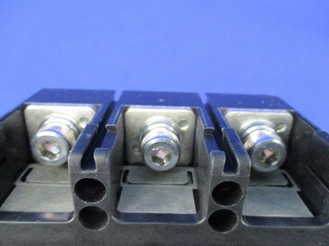 配線用遮断器3P3E125A(箱違い) B-223EA
