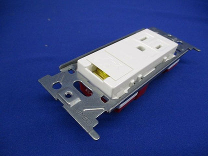 埋込アースターミナル付接地シングルコンセント 2PE 15A 125V ピュアホワイト JEC-BN-5GEPW