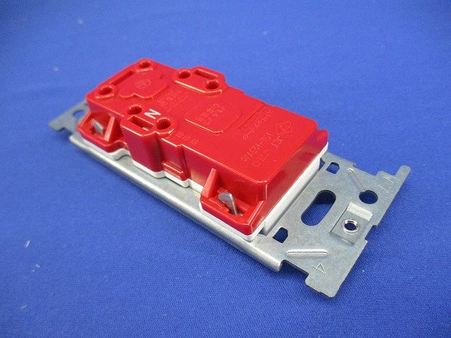 埋込アースターミナル付接地シングルコンセント 2PE 15A 125V ピュアホワイト JEC-BN-5GEPW