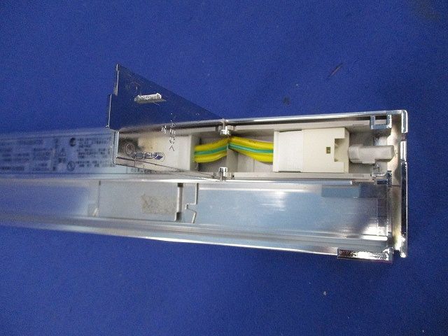 LEDたなライト(付属品ネジ2個不足) TXF3-LED872S