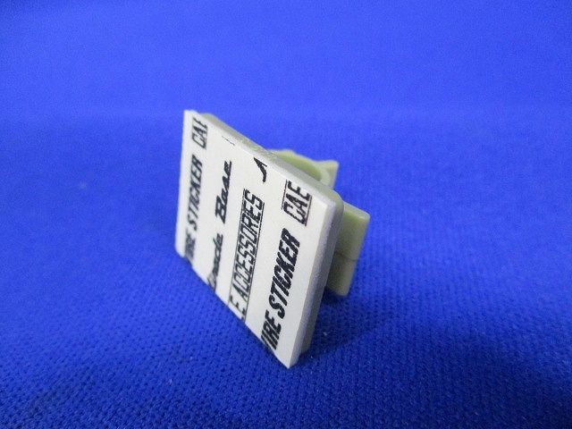 ワイヤーステッカー 粘着式配線留器具(98個入) S-608
