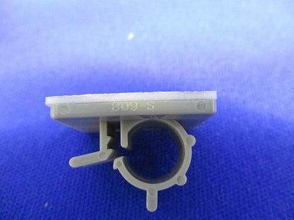 ワイヤーステッカー 粘着式配線留器具(98個入) S-608