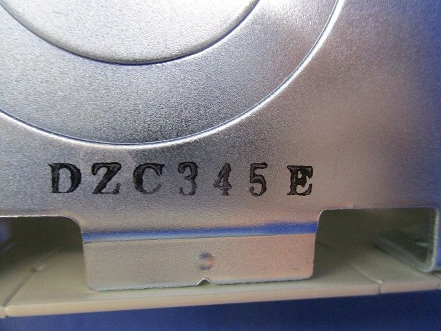 メタルモール コーナーボックス B･C型共用(ミルキーホワイト) DZC345E