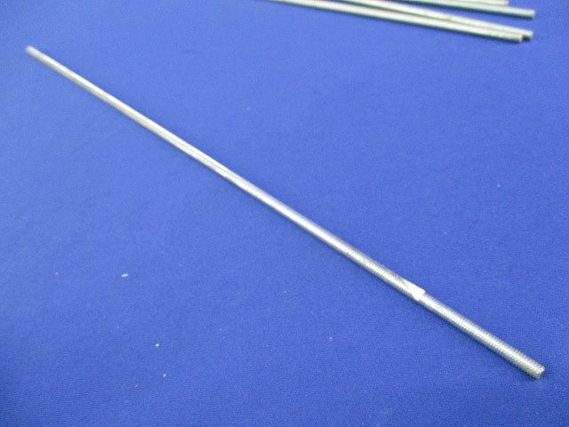 UK全ネジ(17本入) 4×285
