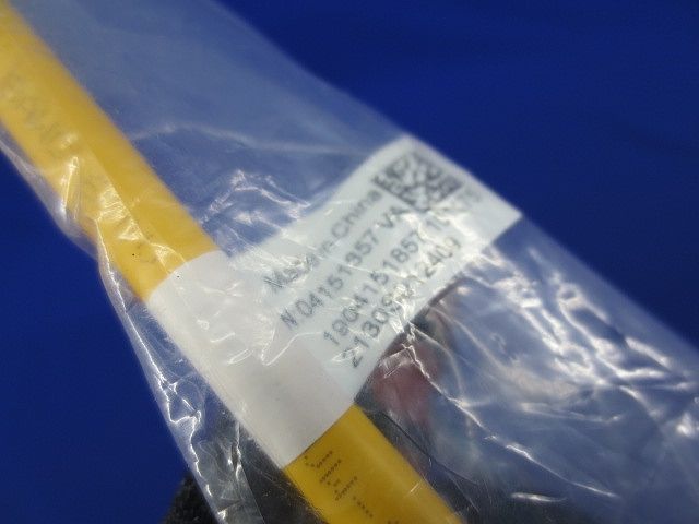 両端圧着端子付きケーブル 緑黄 04151857VA