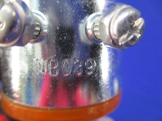 ネジナシブッシング(12個入) NB039