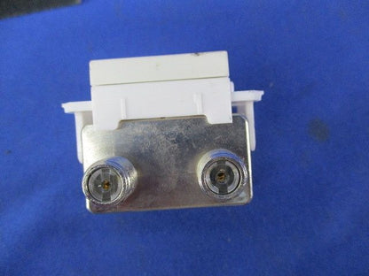 埋込高シールドテレビコンセント(混在4個入) WCS4881K他