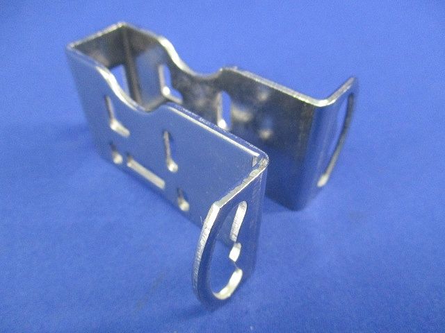 光電スイッチ取付金具 E39-L98