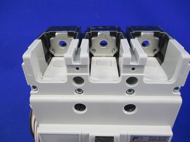 オートブレーカ3P225A(箱違い) BW250EAH