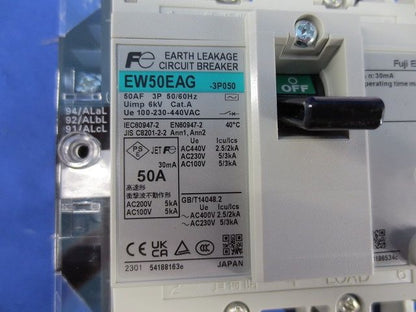 サーキットブレーカ3P50A(アラームスイッチ付) EW50EAGKA