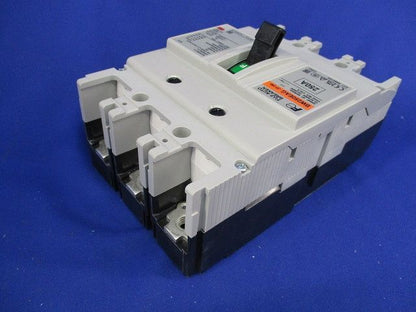 オートブレーカ3P250A(箱違い) BW250EAG