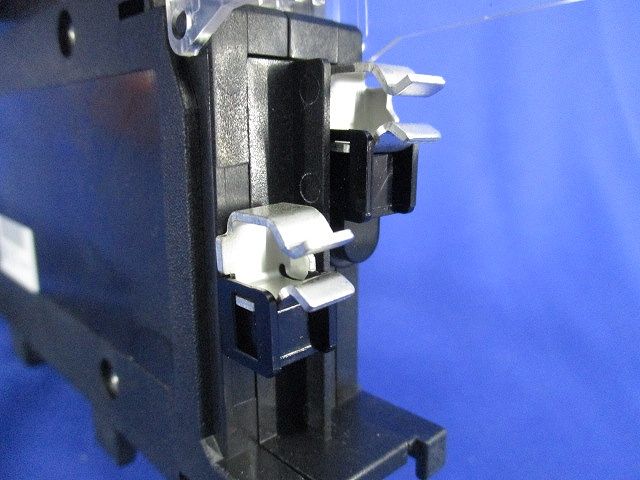 漏電警報付プラグインSサーキットブレーカ 2P2E30A PNX52-GA