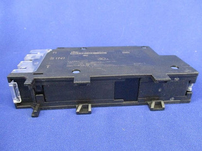 漏電警報付プラグインSサーキットブレーカ 2P2E30A PNX52-GA