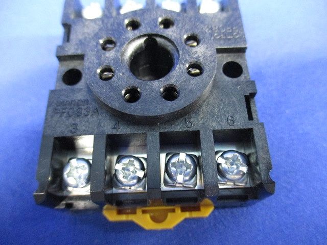 表面接続ソケット 8ピン PF083A