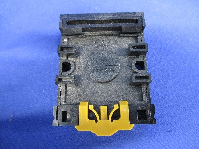 表面接続ソケット 8ピン PF083A