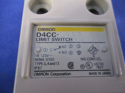 小形リミットスイッチ D4CC-1002
