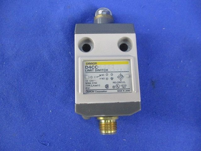 小形リミットスイッチ D4CC-1002