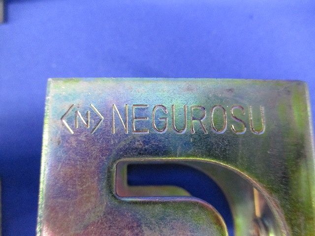 パイラックリップみぞ形鋼用電線管ボックス支持金具(77個入) K10-LS