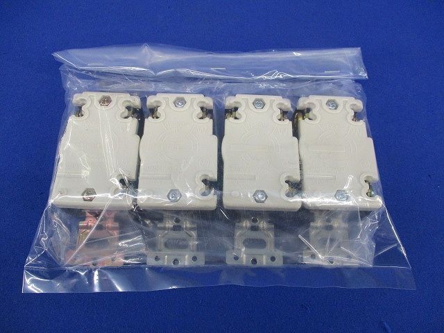 引掛埋込コンセント(4個入)(汚れ有)National WF2315K