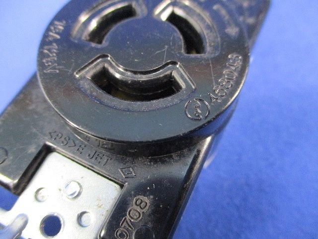 引掛埋込コンセント(4個入)(汚れ有)National WF2315K