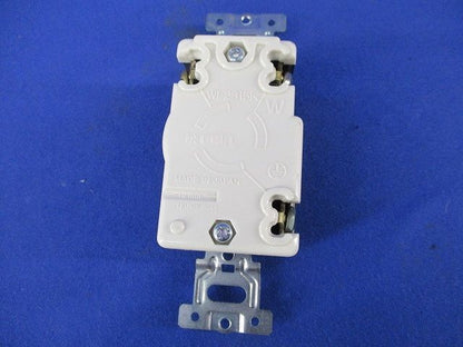 引掛埋込コンセント(4個入)(汚れ有)National WF2315K