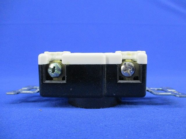 引掛埋込コンセント(4個入)(汚れ有)National WF2315K