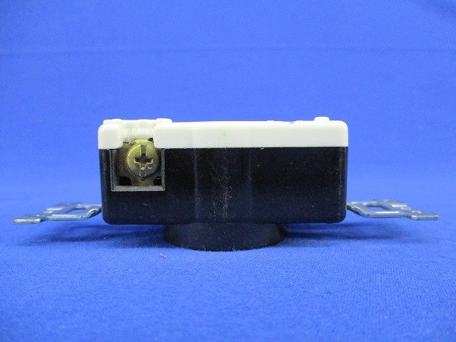 引掛埋込コンセント(4個入)(汚れ有)National WF2315K